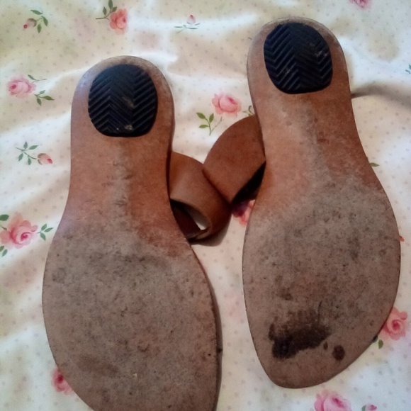 Cydwoq leather sandals - Picture 3 of 3